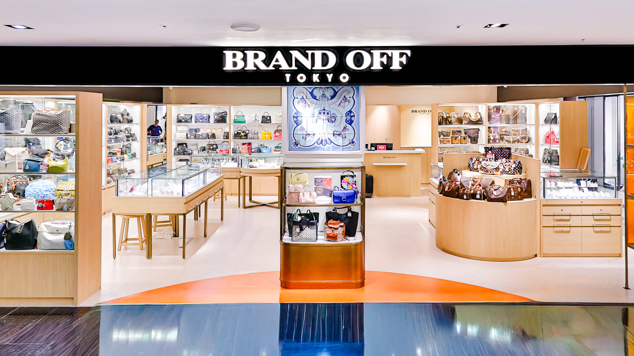 画像 ブランドオフ 台中 中友百貨店
